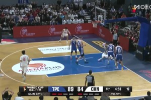 朱俊龙突破受伤郭士强挑战违体 裁判仍判普通犯规！杨毅：上刀山